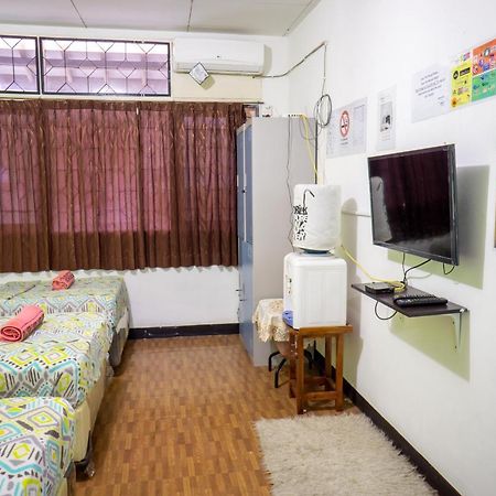 Hostel Zenrra Backpacker Bandung Exterior foto